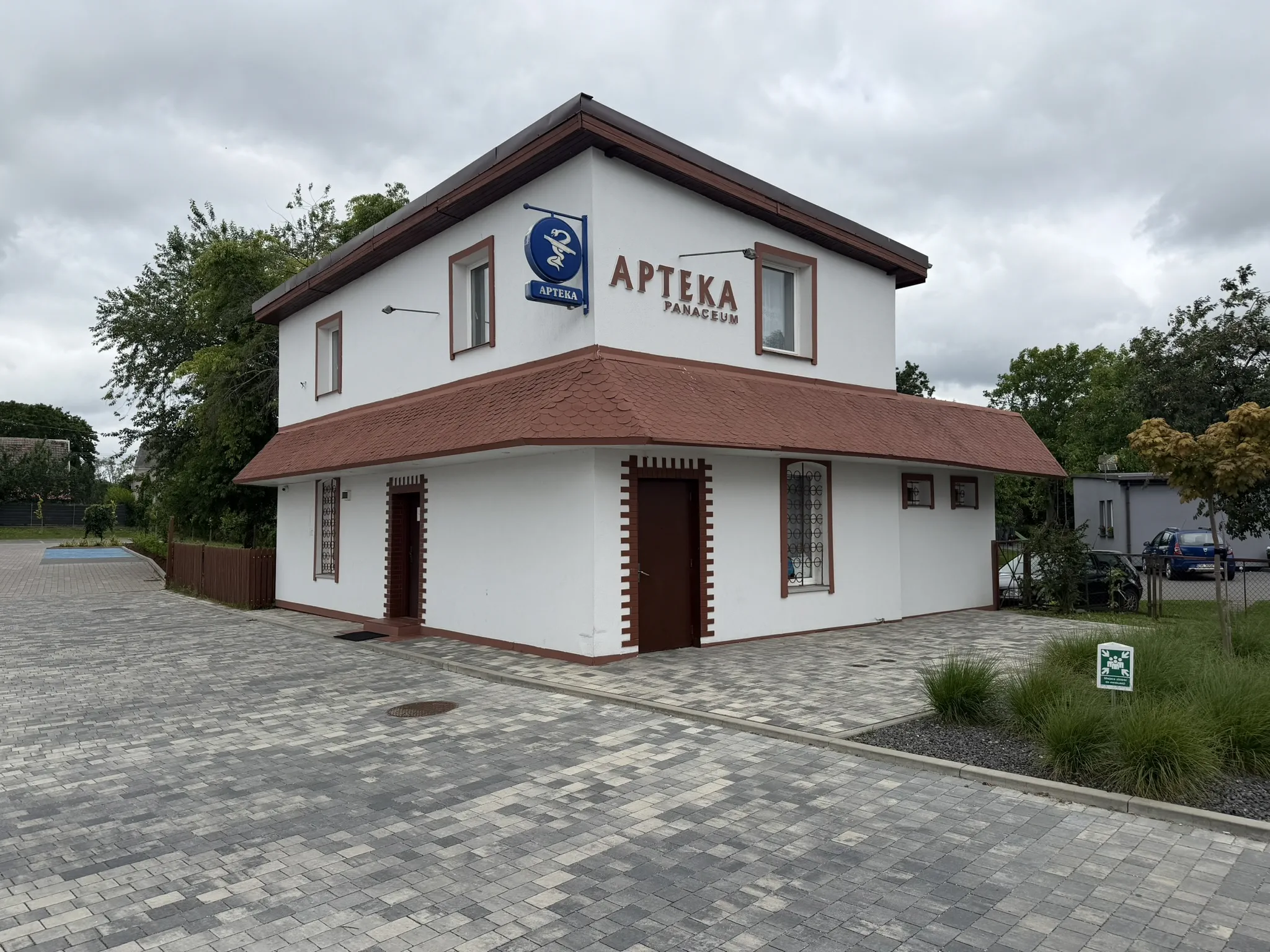 Budynek apteki - Zdjęcie 6