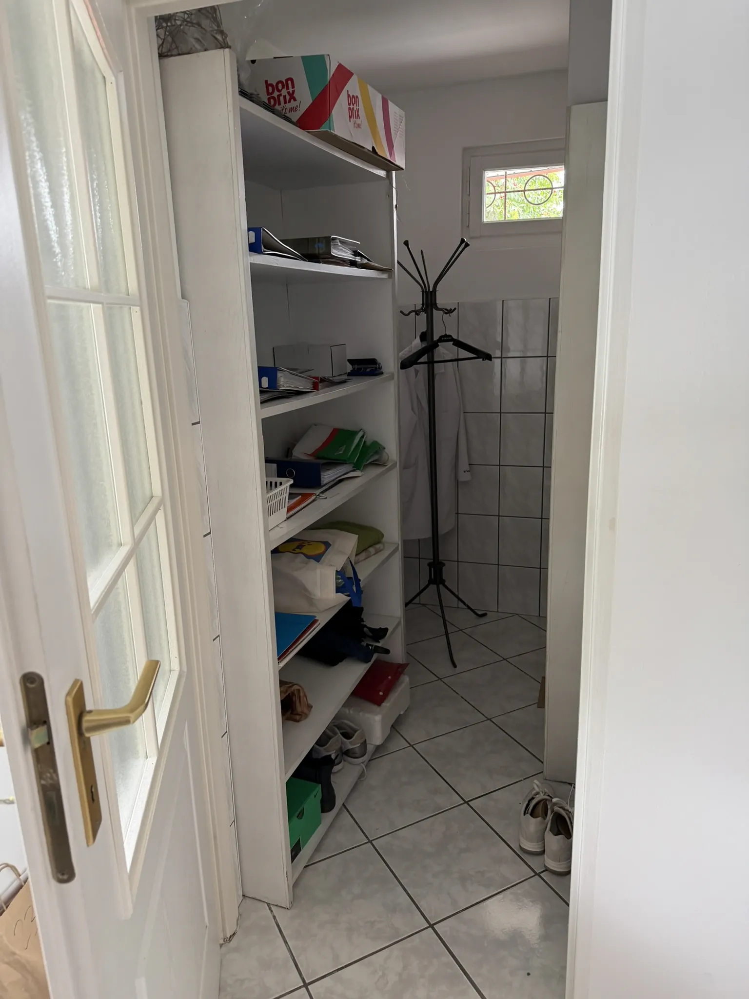 Wnętrze apteki - Zdjęcie 11